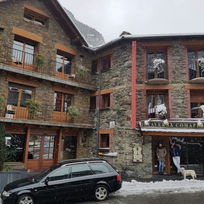 Fachada Hotel Comapedrosa